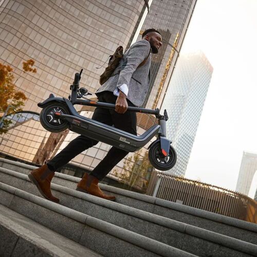 NIU - KQi3 Pro Foldable Electric Kick Scooter w/ 31 mi Max Operating Range & 20 mph Max Speed - Black - K3P31EB1A11 - Image 8